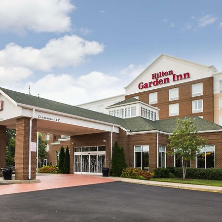 Hilton Garden Inn Hampton Coliseum Central Экстерьер фото