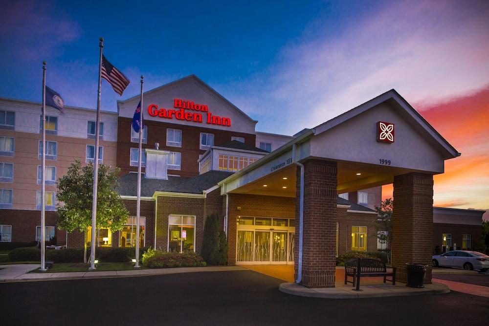 Hilton Garden Inn Hampton Coliseum Central Экстерьер фото